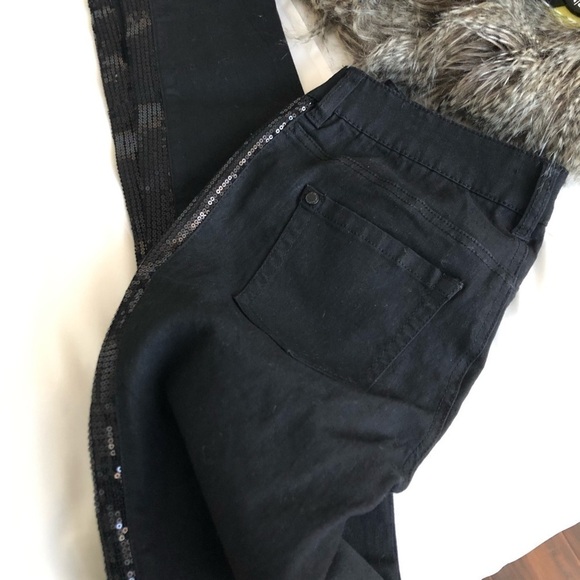 Black Skinny Jeans w/Bling Jogger’s Stripe - Picture 2 of 3